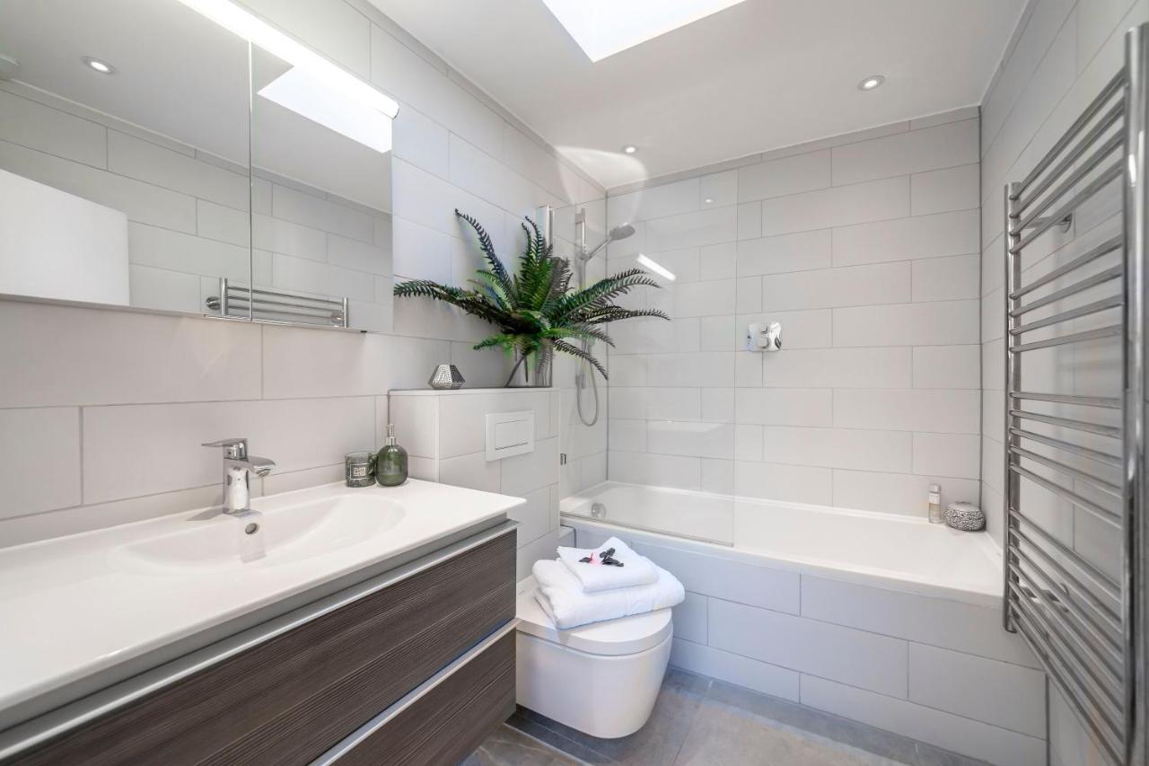 Сasa de vacaciones Coco's Place Kensington-private House-enjoy London-5min Walk Kensington High Street Londres